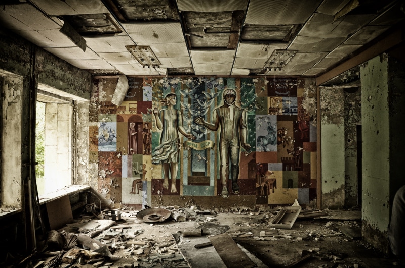 architecture, damaged, chernobyl, ominous, history, grunge, 4K, man, rotting, domestic Room, woman, horror, no People, painted, painted on, pripyat, decline