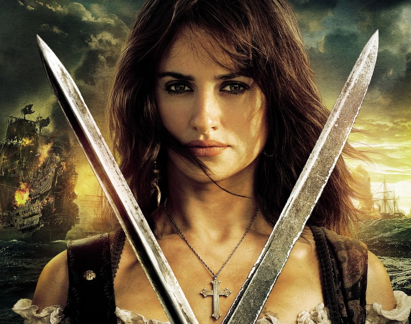 angelica, women, young women, penelope cruz, holding, front view, tides, Movies, pirates, beauty, on stranger tides, long hair, caribbean, top, weapon
