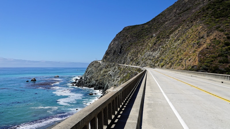 day, sky, blue, road, tranquil scene, the way forward, 5K, nature, coast, water, travel, sea, clear sky, california, mountain, highway number 1, sunlight