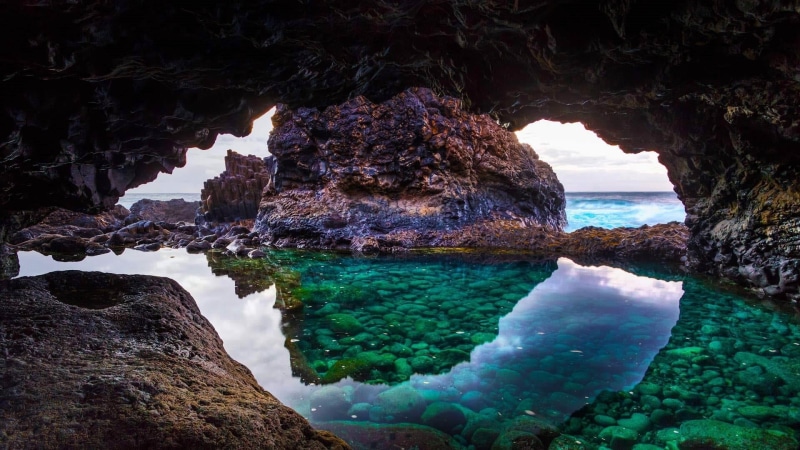 rock - object, cliff, solid, eroded, water, spain, formation, geology, hierro, idyllic, land, 1080P, rock, sea cave, cave, natural arch, ocean, sky, beauty in nature