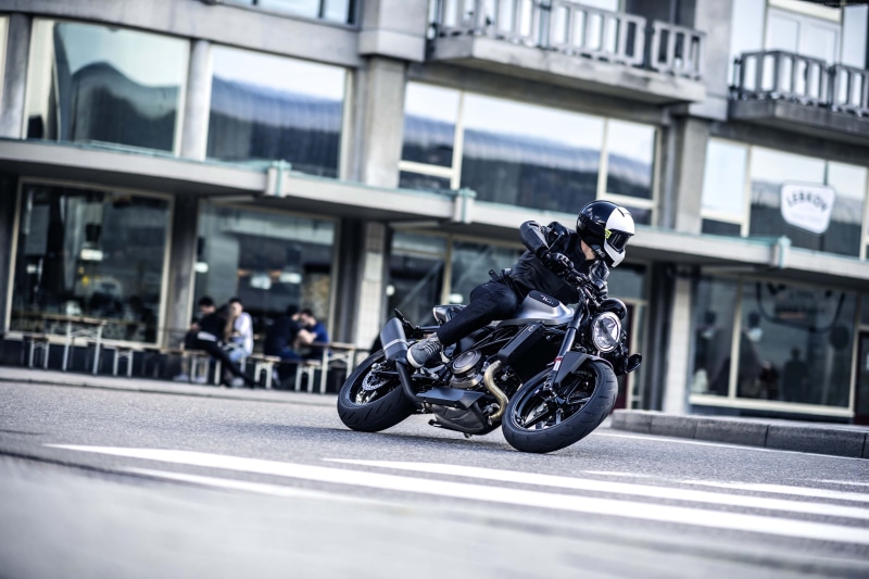 scooter, biker, transportation, 2018 Bikes, 4K, riding, men, road, helmet, land vehicle, mode of transportation, built structure, Husqvarna Vitpilen 701