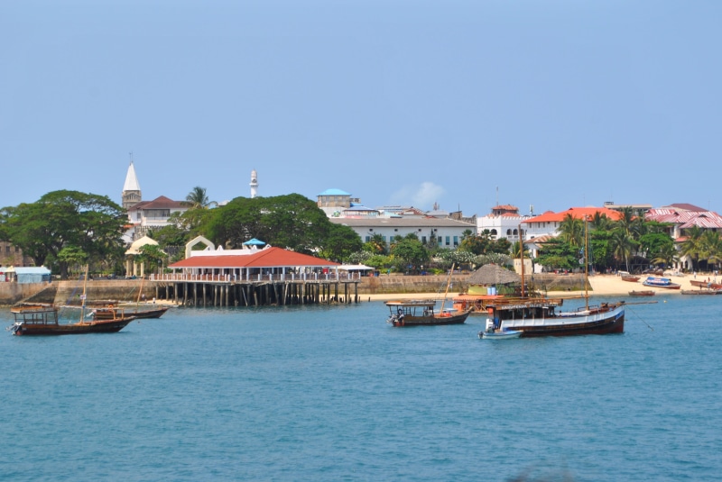 architecture, outdoors, Sea, mode of transportation, Capital, sky, transportation, cityscape, Zanzibar, no people, nature, belief, 2K, building exterior