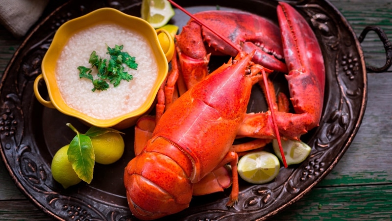 meal, claw, food and drink, lobster, dish, healthy eating, snack, animal source foods, vegetable, citrus fruit, dinner, steamed, food, no people, seafood