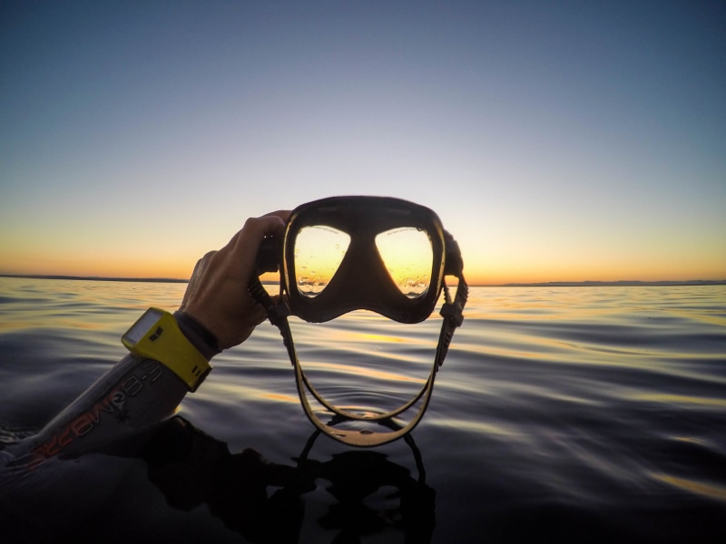 sky, glasses, horizon over water, horizon, tranquility, scenics - nature, 4K, copy space, diving, tranquil scene, outdoors, ocean view, personal accessory