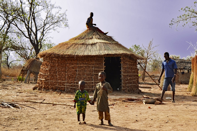 offspring, child, Ghana, live, males, two people, architecture, West Africa, rear view, traditionally, plant, togetherness, human, hut, 4K, women, people