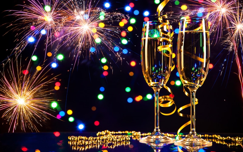 champagne, mobile, year, 2K, fireworks, hd, happy, desktop, laptops, glasses, new, phones