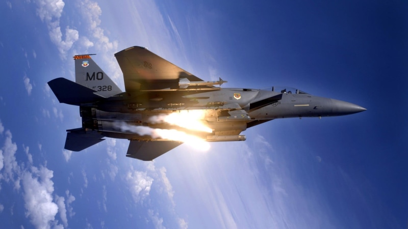 fighter, plane, fighter plane, security, sky, cloud - sky, gray, air force, airplane, aircraft, jet, sunlight, flying, 1080P, transportation, day, military aircraft