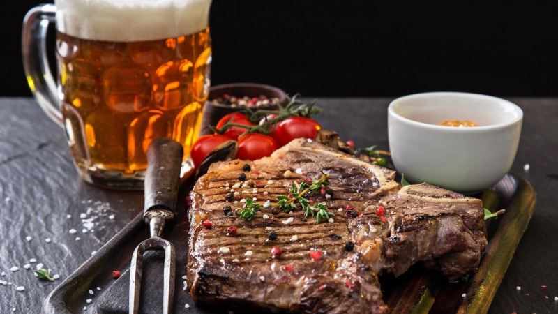 food and drink, meat, beer, drink, roast beef, ingredient, wood - material, animal source foods, table, beef, 4K, refreshment, red meat, household equipment