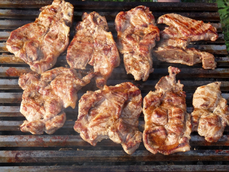 2K, beef, Grill, side by side, charcoal, freshness, indoors, Meat, white meat, high angle view, steak, Pork, wellbeing, delicious, ready-to-eat, healthy eating