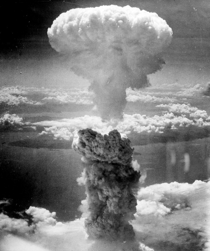 atomic bomb, mushroom, exploding, cloud, photo, sky, environment, communication, pollution, emitting, no people, weapons of mass destruction, explosion