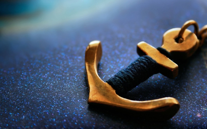 1080P, table, blue, rusty, close-up, single Object, anchors, handle, metal, backgrounds, craft, iron - Metal, gold, skill, textile, macro, art and craft