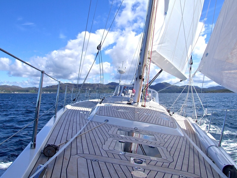brown, tourism, daytime, sea, sail, transport, nautical, outdoors, boat, body, ship, nature, vacation, 2K, adventure, marine, travel, boat deck, sky, mast