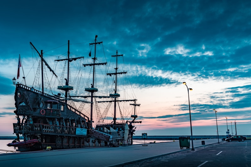 photo, deck, pirate, transportation, silhouette, dusk, outdoors, nautical vessel, sea, no people, 5K, galleon, harbor, water, sky, sunset, pier, industry