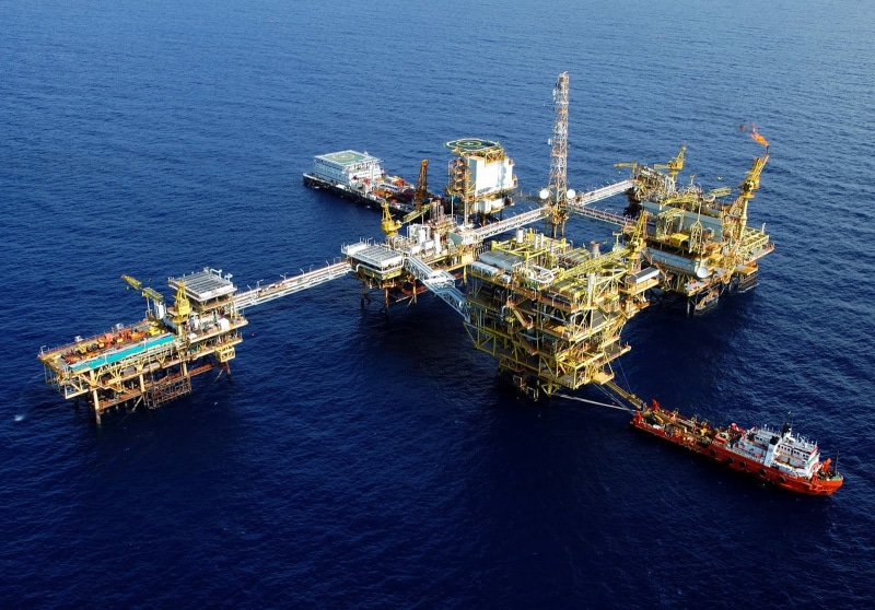 industry, nature, high angle view, oil, fossil fuel, aerial view, outdoors, no people, oil industry, oil platform nature, business, 720P, drilling rig