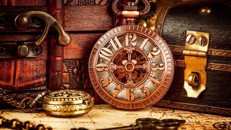 gold colored, no people, history, minute hand, old, 1080P, technology, wood, metal, indoors, clock face, instrument of time, vintage, clock, retro styled