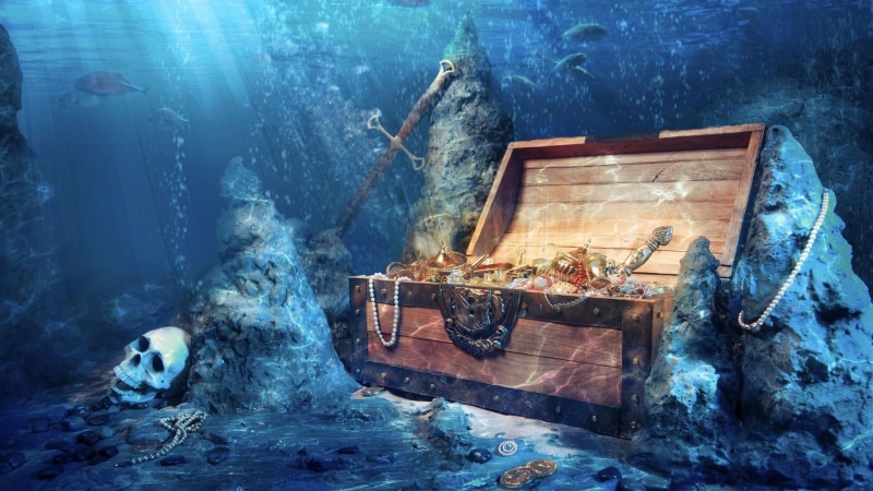 water, skull, old, outdoors, crate, animal themes, basket, architecture, business, nature, treasure, box, 1080P, cold temperature, gold, abandoned, wood - material