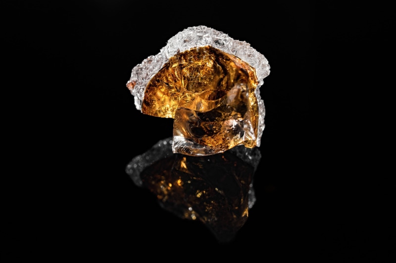 yellow, 4K, geology, orange, cracks, rare, studio shot, lump, single object, precious, close-up, broken, background, rock - object, day, festive, material