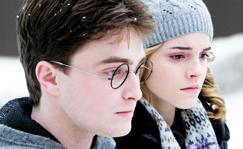 headshot, close-up, togetherness, watson, 2K, adult, young adult, potter, daniel, portrait, adolescence, females, radcliff, winter, real people, lifestyles