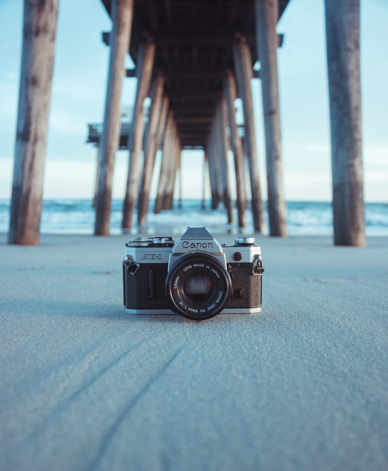 digital, canon, close-up, equipment, photographic equipment, surface level, retro Styled, lens - optical instrument, camera - Photographic Equipment, focus on foreground