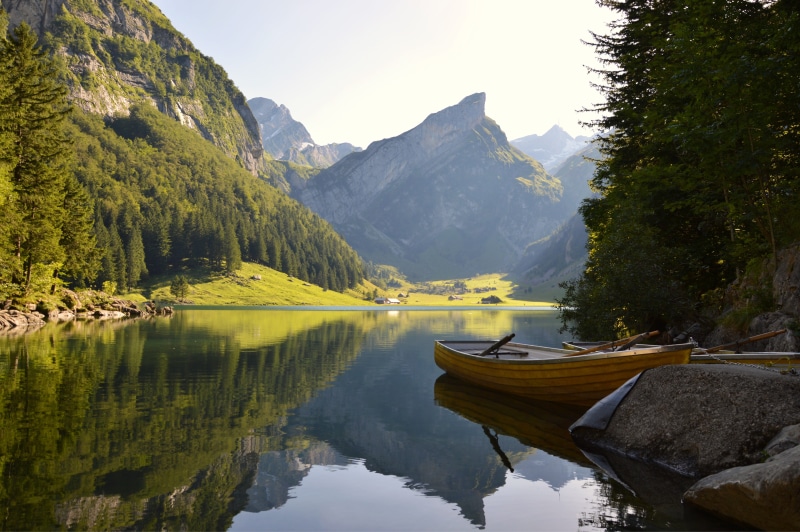 mountain range, water, green, lake, mood, mountain summit, tranquility, mirroring, waters, near, travel, holiday, daytime, waterfront, recovery, pasture