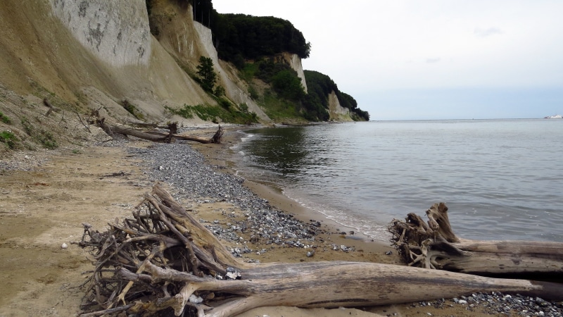 2K, stones, solid, eroded, water, coastline, scenics - nature, bank, slope, driftwood, day, sassnitz, sea, land, rügen, rügen island, mecklenburg western pomerania