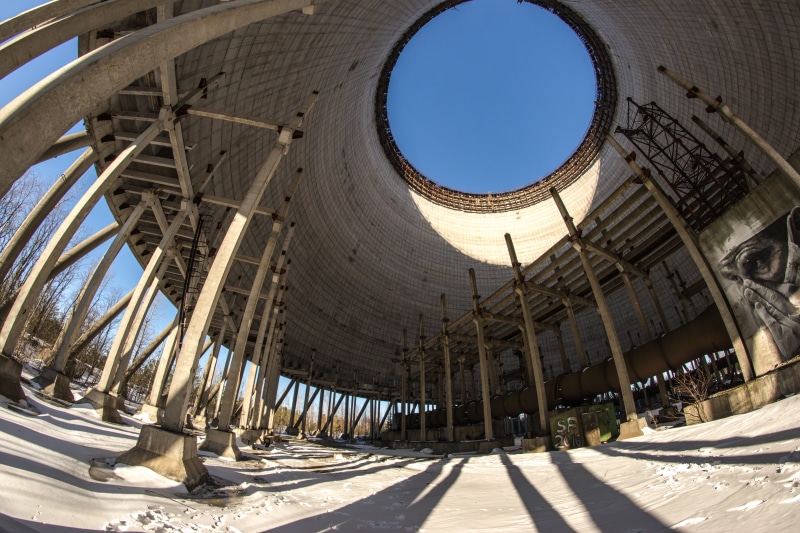 courtyard, sunlight, cooling tower, vintage, outdoors, low angle view, abandoned, sunny, travel, chernobyl, history, city, no people, forgotten, circle