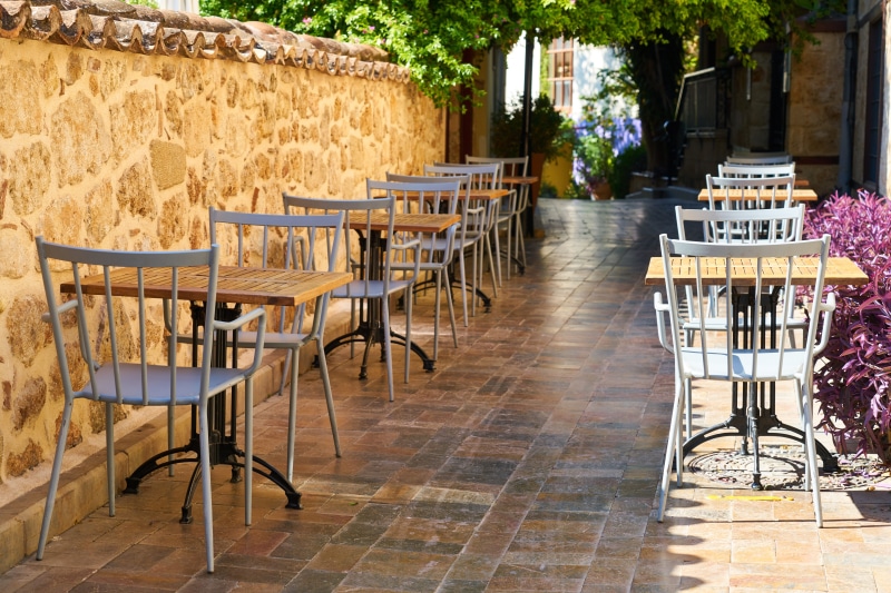 urban, built structure, sit, seat, restaurant, no people, building exterior, gastronomy, building, wood - material, empty, setting, summer, day, arrangement