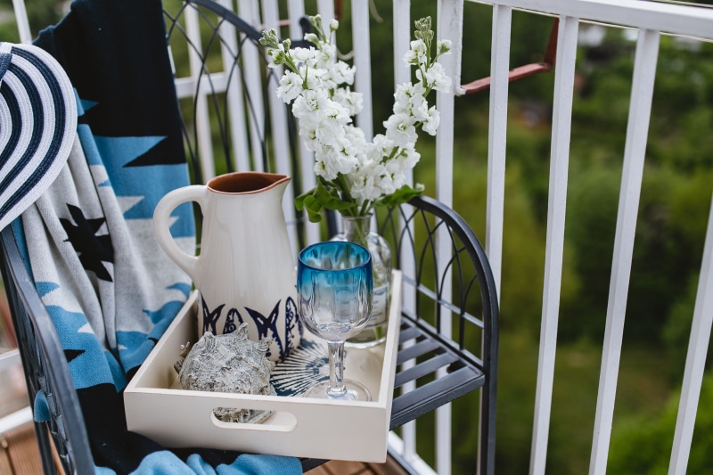 day, Seaside, outdoor, front or back yard, beauty in nature, seat, watering can, vase, Decor, flowering plant, beach house, container, outdoors, focus on foreground