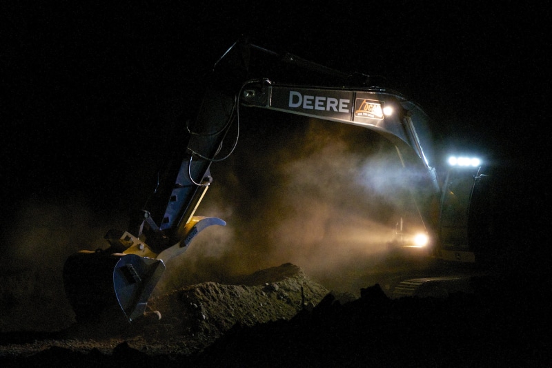 darkness, deere, dark, long exposure, night, construction, removal, earth mover, text, on the move, black background, nature, digging, outdoors, destruction