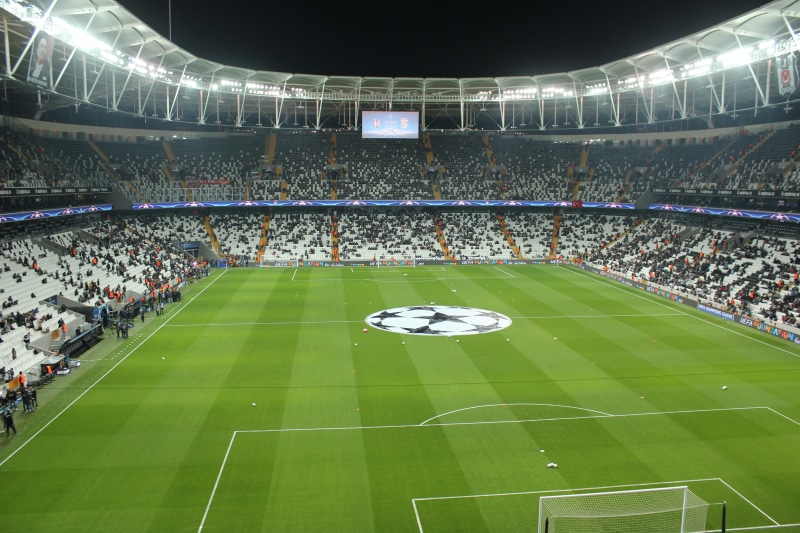 football, stadium, people, sports team, arena, floodlit, besiktasta, soccer field, competition, match, night, grass, playing field, sports, soccer, vodafone