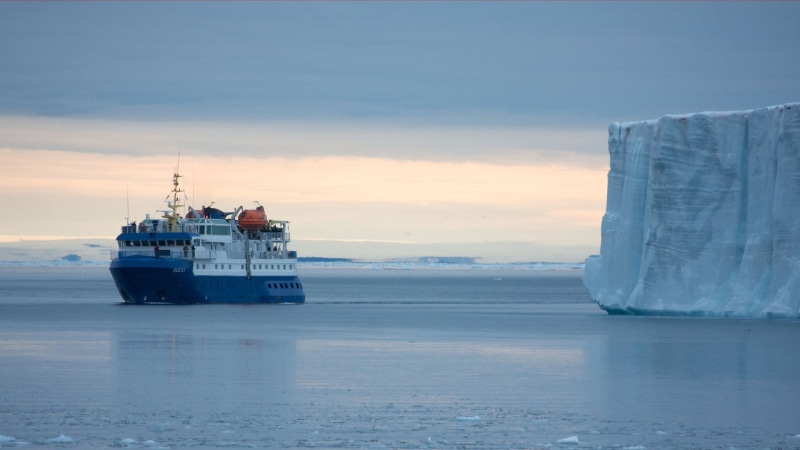 Antarctica, ice, ship, cold, sea, icebreakers, snow, 1080P, iceberg