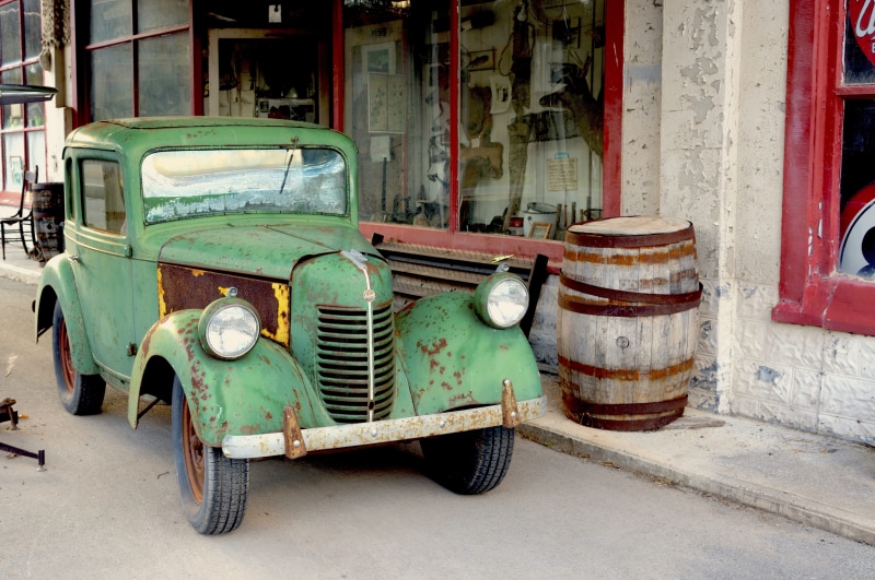 antique, american car, vintage car, us car, beside, classic, Auto, day, garage, building, mode of transport, outdoors, vehicle, retro styled, motor vehicle