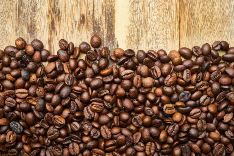 freshness, roasted, coffee - Drink, harvesting, backdrop, directly above, pattern, bean, espresso, large group of objects, coffee Bean, black Color, macro