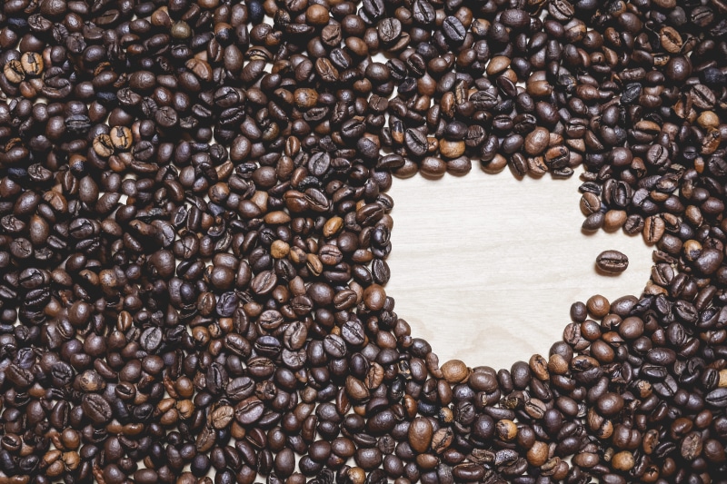 freshness, coffee - Drink, bean, full frame, coffee, close-up, Coffee Cup, top, Coffee Beans, abundance, dark, Shape, espresso, backgrounds, food and drink