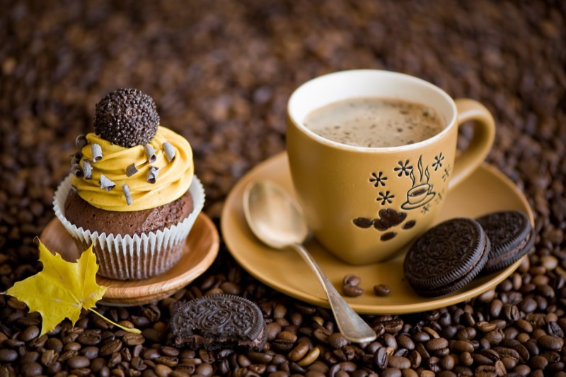 sheet, mocha, saucer, no people, indoors, focus on foreground, coffee Bean, dessert, cafe, cappuccino, backgrounds, set, roasted, bean, heat - Temperature