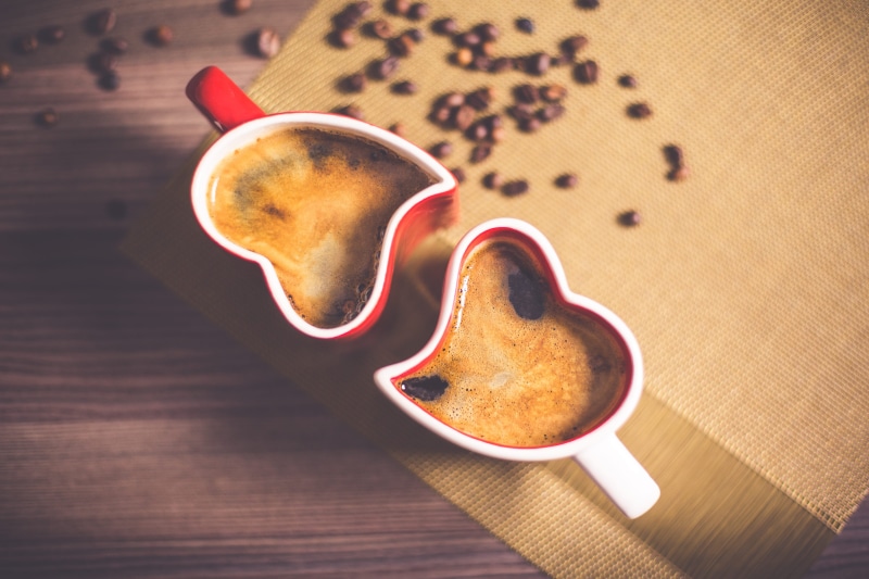 no People, couple, dessert, rose leafs, hot drink, food and drink, Coffee, coffee - Drink, close-up, Cups, lovely, table, hearts, wood - Material, drink