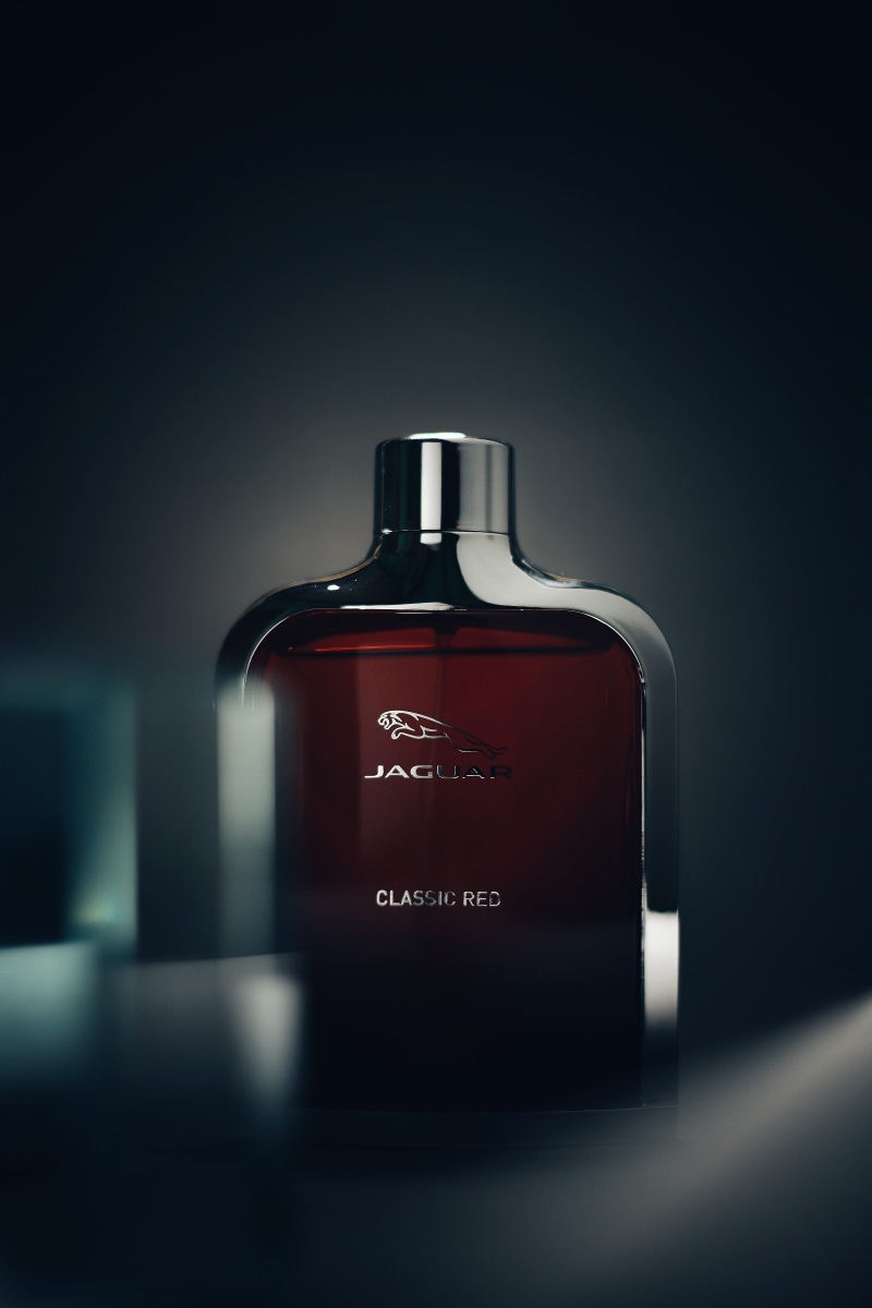 glass - material, science, red, food and drink, refreshment, bottle, scent, fragrance, jaguar, brown, single object, transparent, indoors, red wine, container