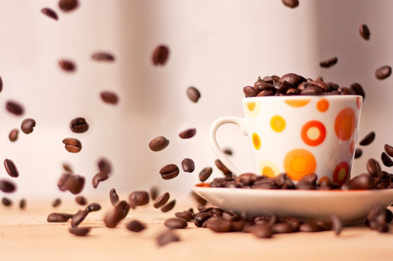 coffee - drink, white, food, cup, coffee, 2K, roasted coffee bean, large group of objects, indoors, brown, emotion, coffee beans, coffee cup, crockery