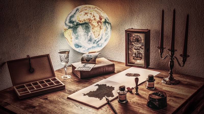 4K, compass, table, globe, still life