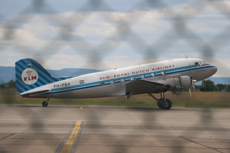 no people, flying, aircraft, transportation, airport, airliner, trip, mode of Transport, airport Runway, holiday, transport, aviation, runway, passenger