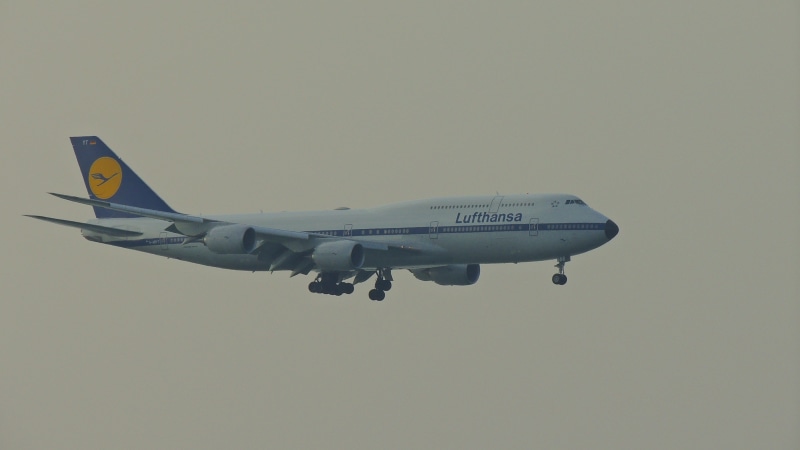 flight, wing, passenger, international, airplane, daytime, engine, hongkong, fast, military, architecture, air force, no people, airline, hong, hk, aviation