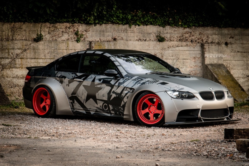 competition, luxury, motor vehicle, silver, black Color, montmelo , sport, speed, land Vehicle, stationary, street, bmw, no people, racecar, piano Tuner