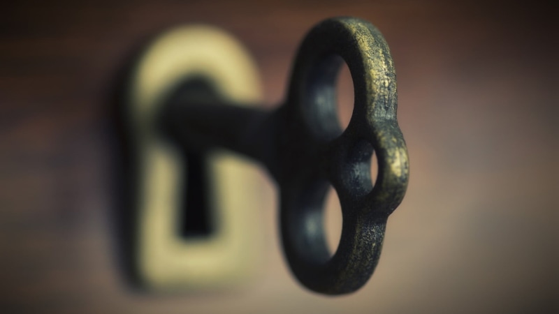 security, door knocker, focus on foreground, selective focus, door, key, metal, strength, close-up, handle, keys, single object, protection, knob, macro