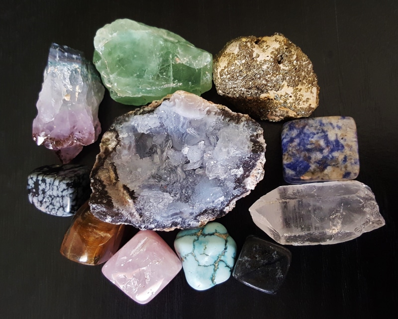 choice, geology, collection, rock, calcite, gems, tigers eye, solid, precious gem, thunder egg, jewelry, purple, snowflake obsidian, fragment, no people