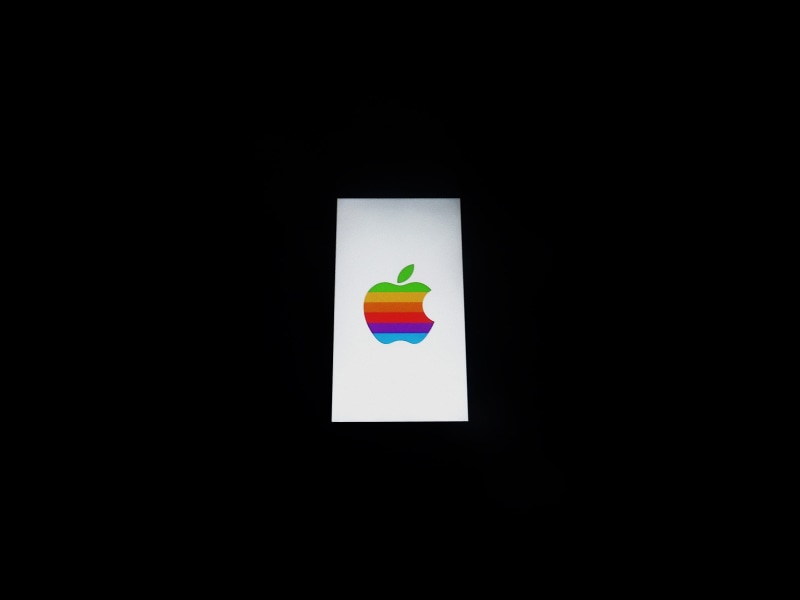 note, apple, photography, paper, black background, bologna, singularity, lights, dark, copy space, design, studio shot, geometric shape, rainbow, cut out