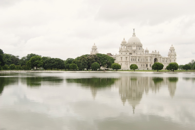 nature, tourism, outdoors, building exterior, government, bengal, memorial, no people, calcutta, architecture, sky, lake, historic, kolkata, 4K, reflection