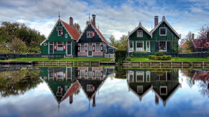 day, outdoors, garden, building, built structure, waterfront, row house, house, nature, wooden, 1080P, Netherlands, green, plant, luxury, travel destinations