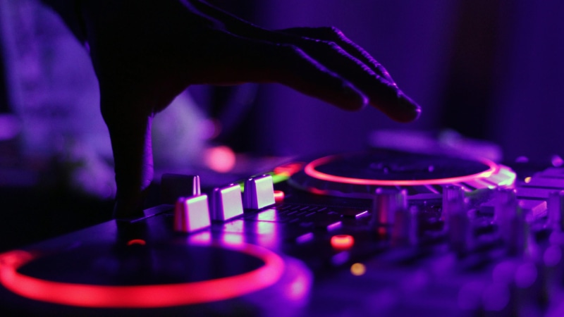 control, clubbing, sound recording equipment, party - social event, nightclub, finger, occupation, sound mixer, 4K, one person, music, dj, mixing, party