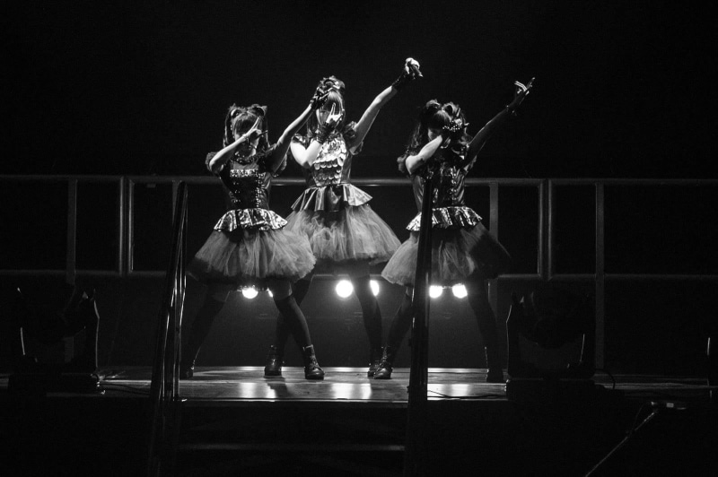 arts culture and entertainment, stage - performance space, night, lighting equipment, women, Babymetal, dancing, adult, stage, group of people, light, Moa-METAL