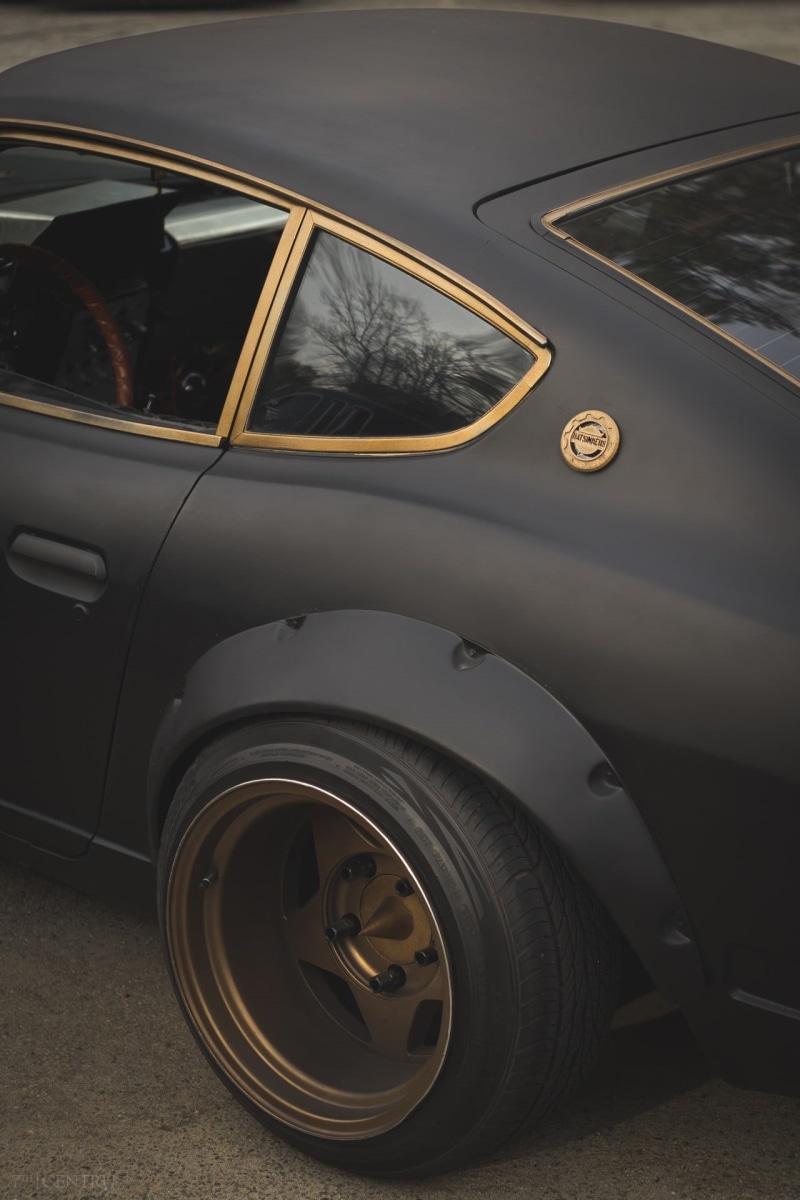chrome, vehicle, yellow, luxury, no people, road, JDM, land vehicle, 1080P, transportation, travel, street, city, motor vehicle, wealth, outdoors, close-up